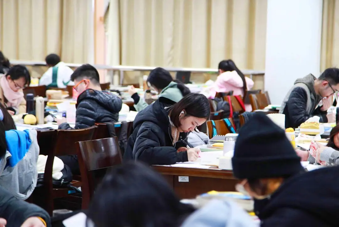 To Take the Graduate Entrance Exam or Not, That is the Question