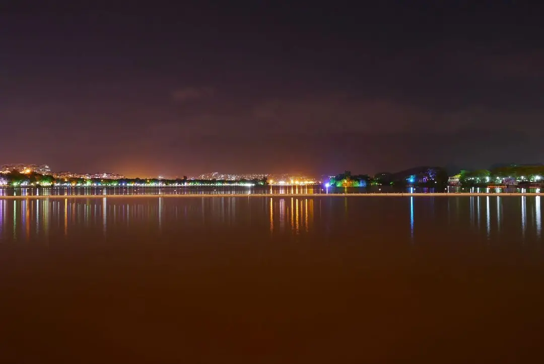 肇庆市区面积中，估计有1/3是水域吧