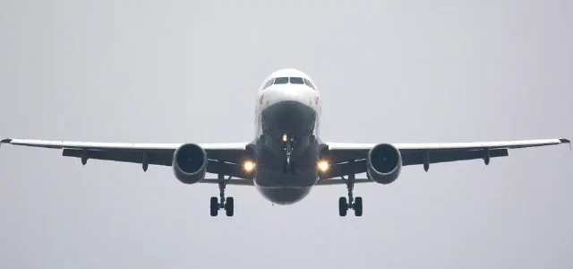 Guangzhou Provides the Fame, Foshan the Funds, and Zhaoqing the Land for the Airport?