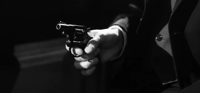 Is Yu Qiuyu's MOB THOERY wrong?