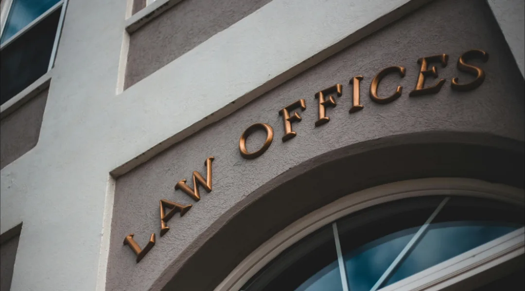 Studying Law Can't Save You: 10,000 Lawyers Laid Off