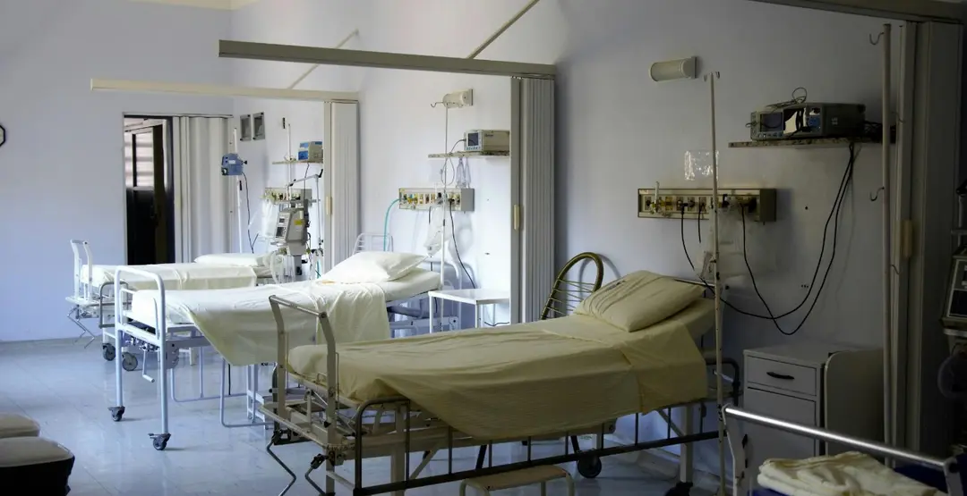 打工人因伤病无法上班时,如何保障工作和生活?