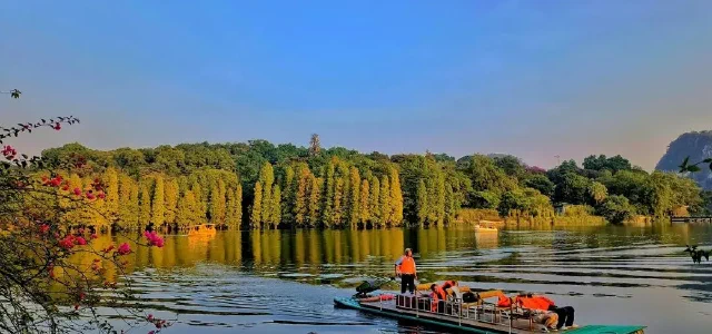 Seven-Star Rock in Zhaoqing City