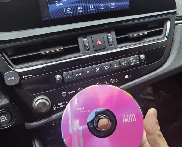 The character garbled problem encountered by Lexus playing CD