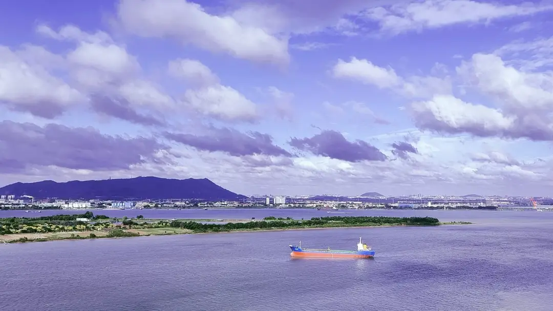 Looking at the Xijiang River from afar